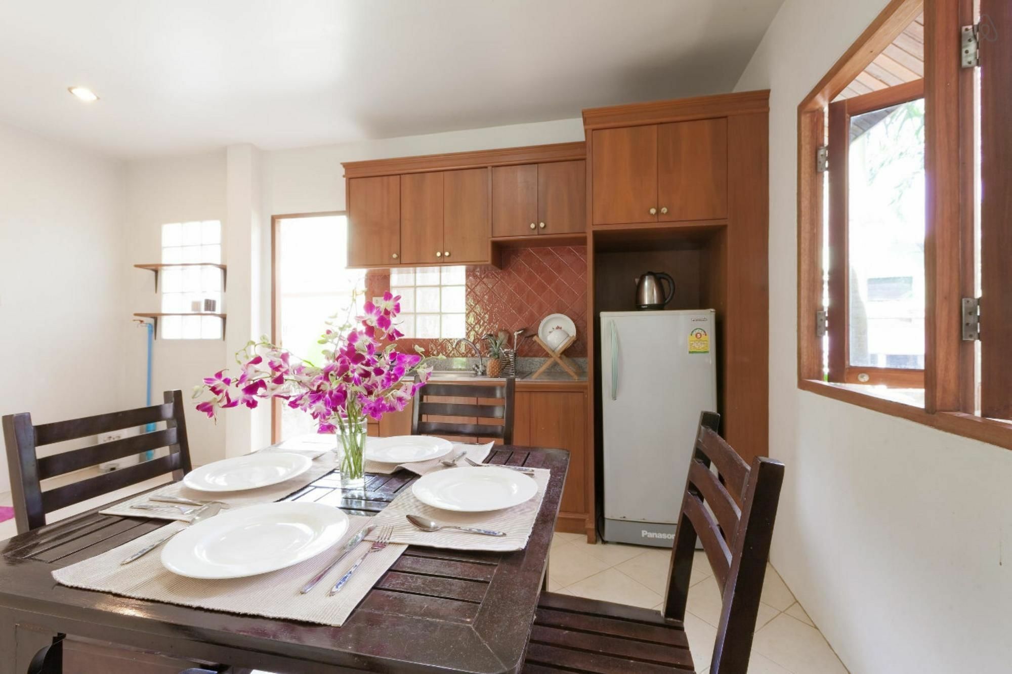 Villa Behind The Phuket Sea 외부 사진